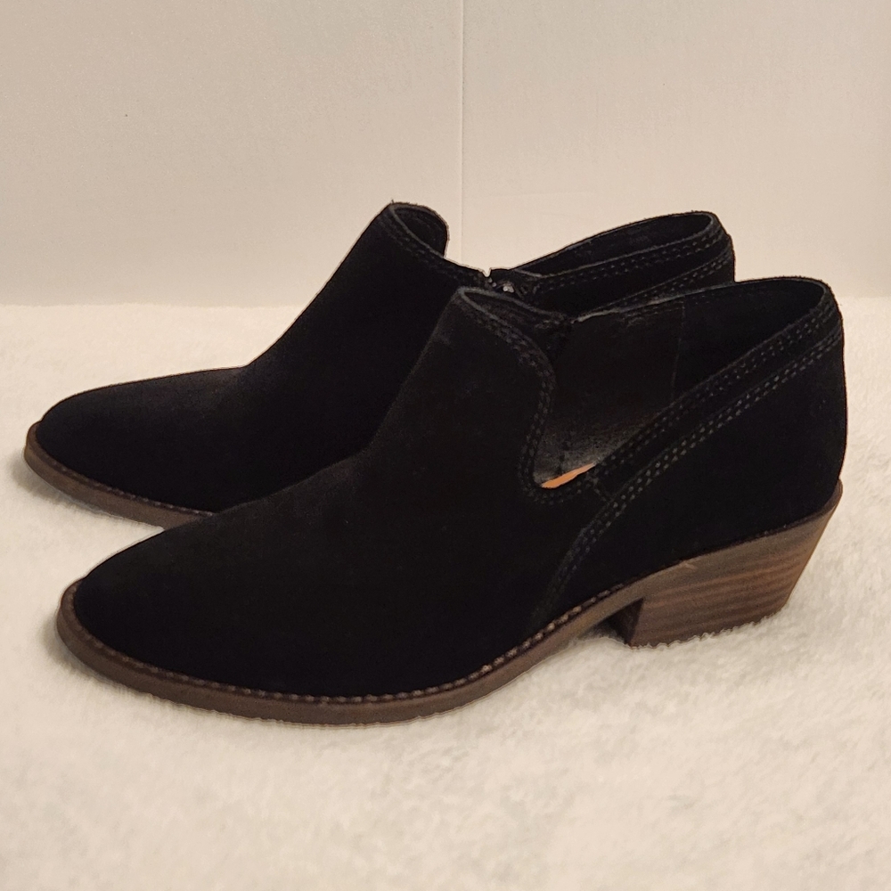🍀Lucky Brand Feltyn Black Suede Booties Size 5.5 - Picture 2 of 12